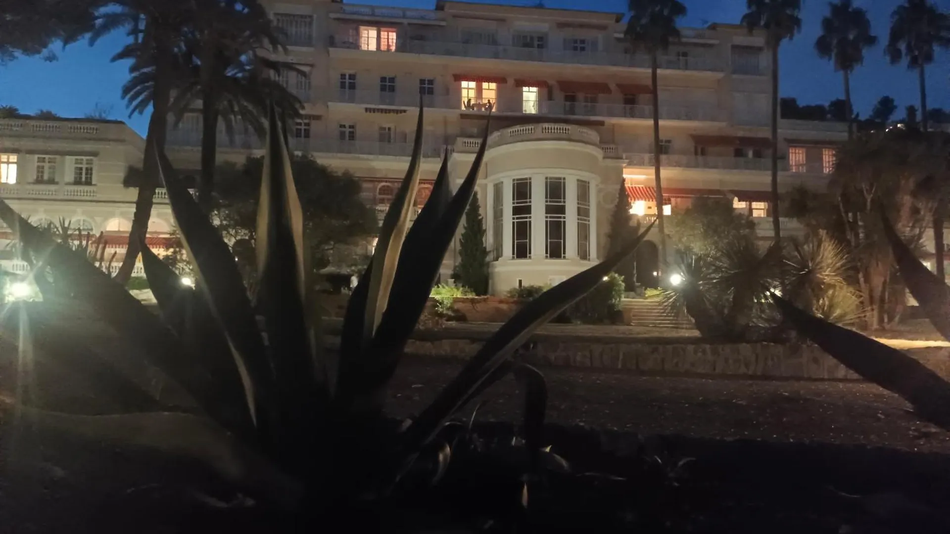 Appartement 110 M2 Vue Mer Environnement Exceptionnel contacts