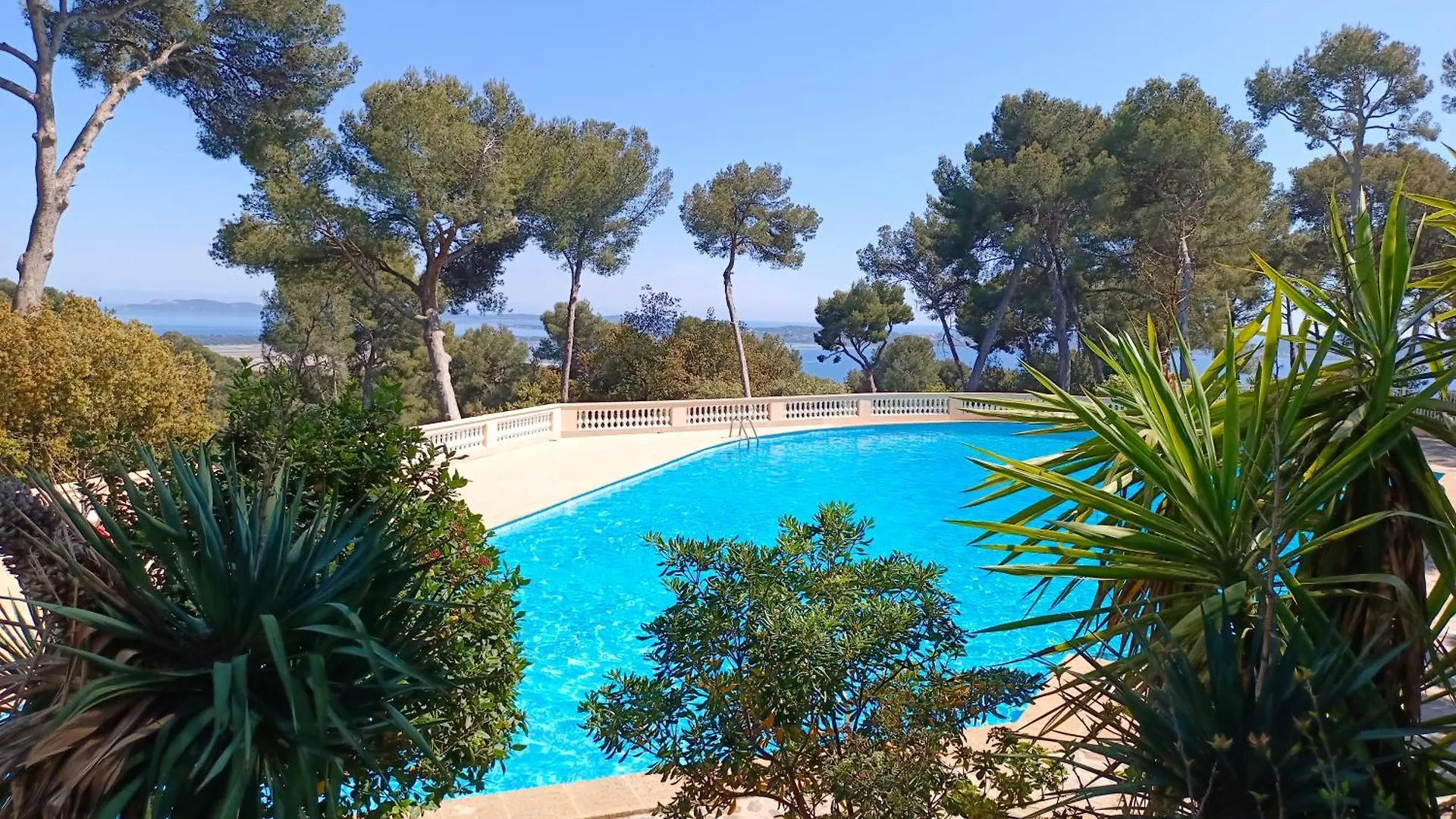 Appartement 110 M2 Vue Mer Environnement Exceptionnel Hyeres